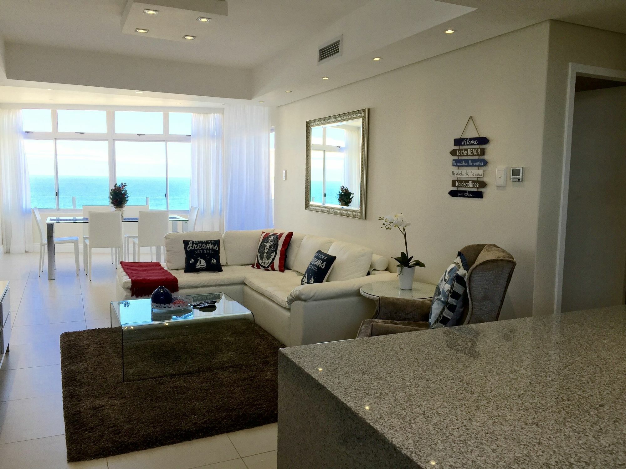 D3 Sea Lodge - By Stay In Umhlanga ダーバン エクステリア 写真